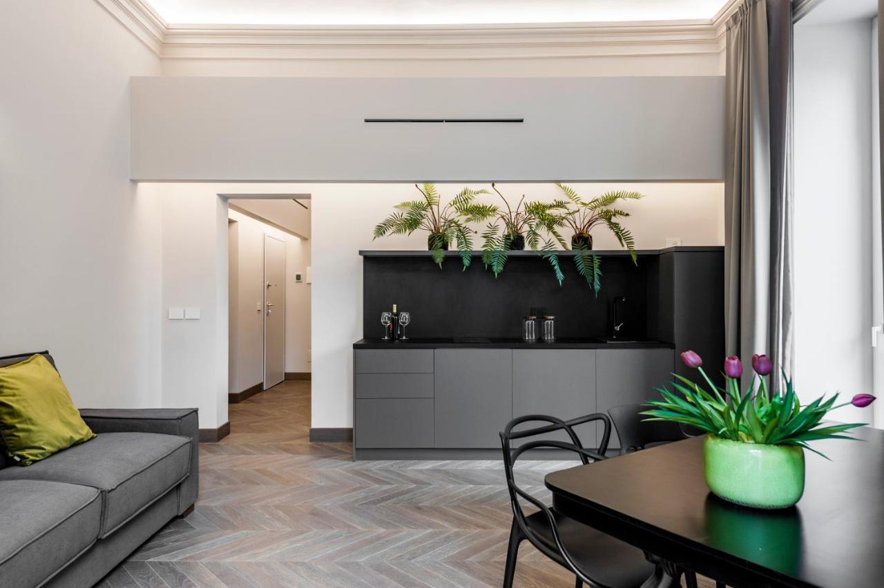 Ferrini Home - Etnea Portrait CTA Exterior photo